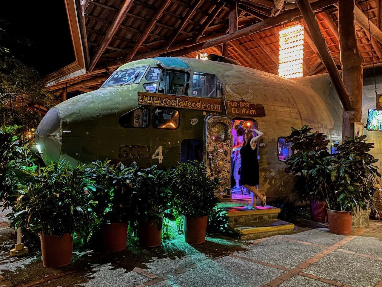 plane thats been turned into a restaurant in the jungle in manuel antonio in costa rica