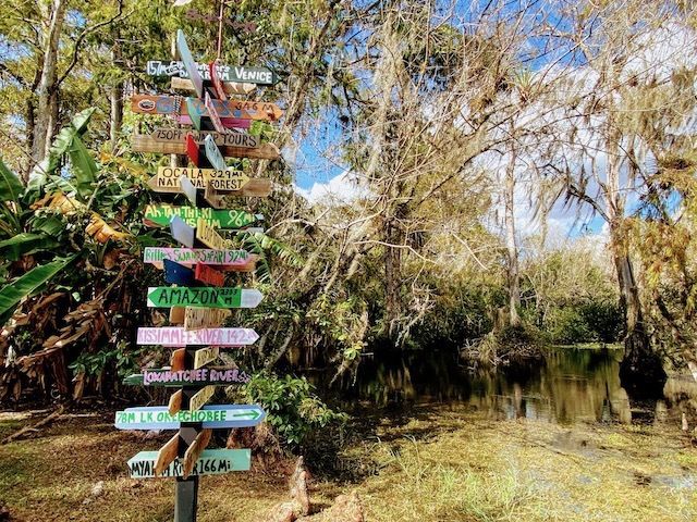 Things To Do In the everglades Signpost