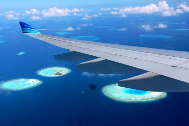 Travel Like An Expert to Find the Best Flights from Dubai to Maldives