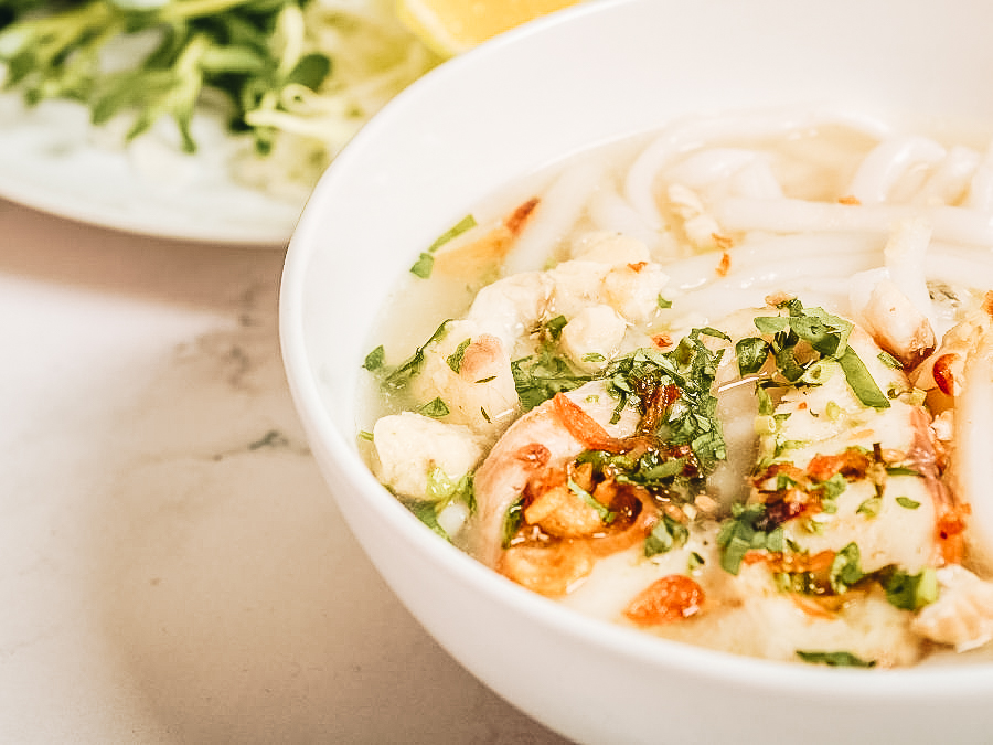 Banh Canh (Thick Noodle Soup)