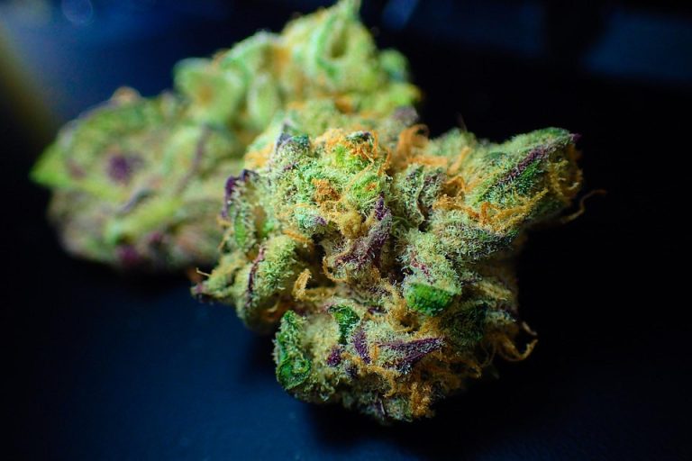 Learn The Ways To Consume Cannabis Flower