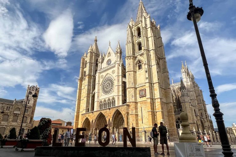 Things to Do in León, Spain – Tracing Empire, Kingdom and Camino