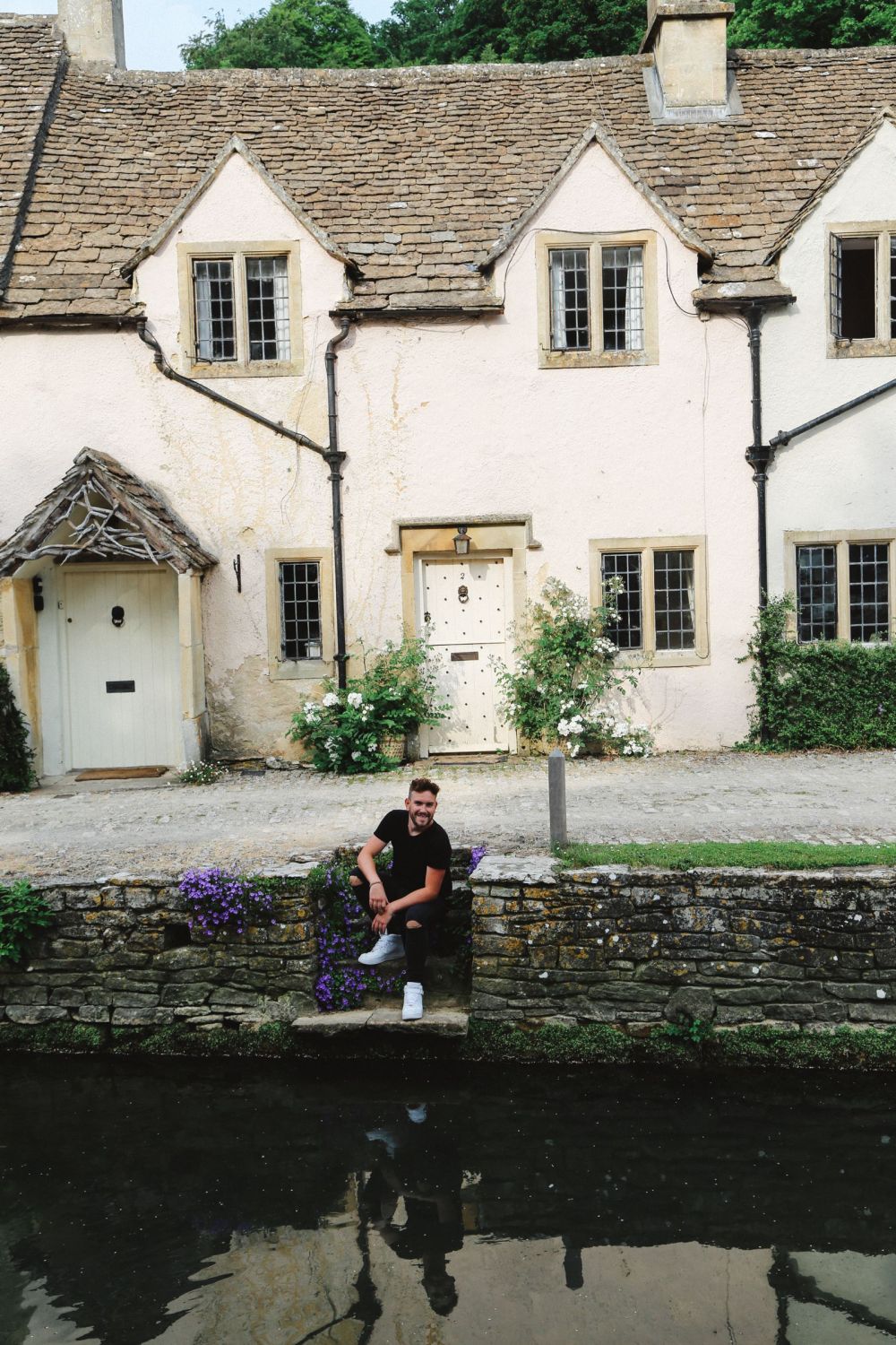 Exploring One Of England's Most Beautiful Villages - Castle Combe (26)