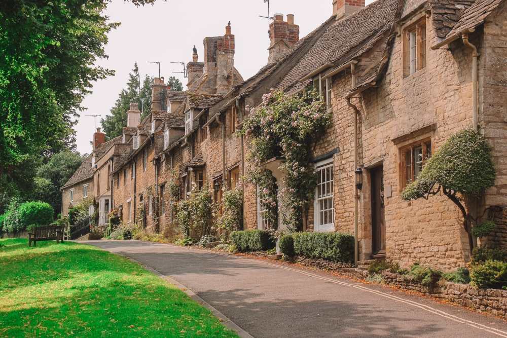 14 Best Places In The Cotswolds You Should Visit (12)
