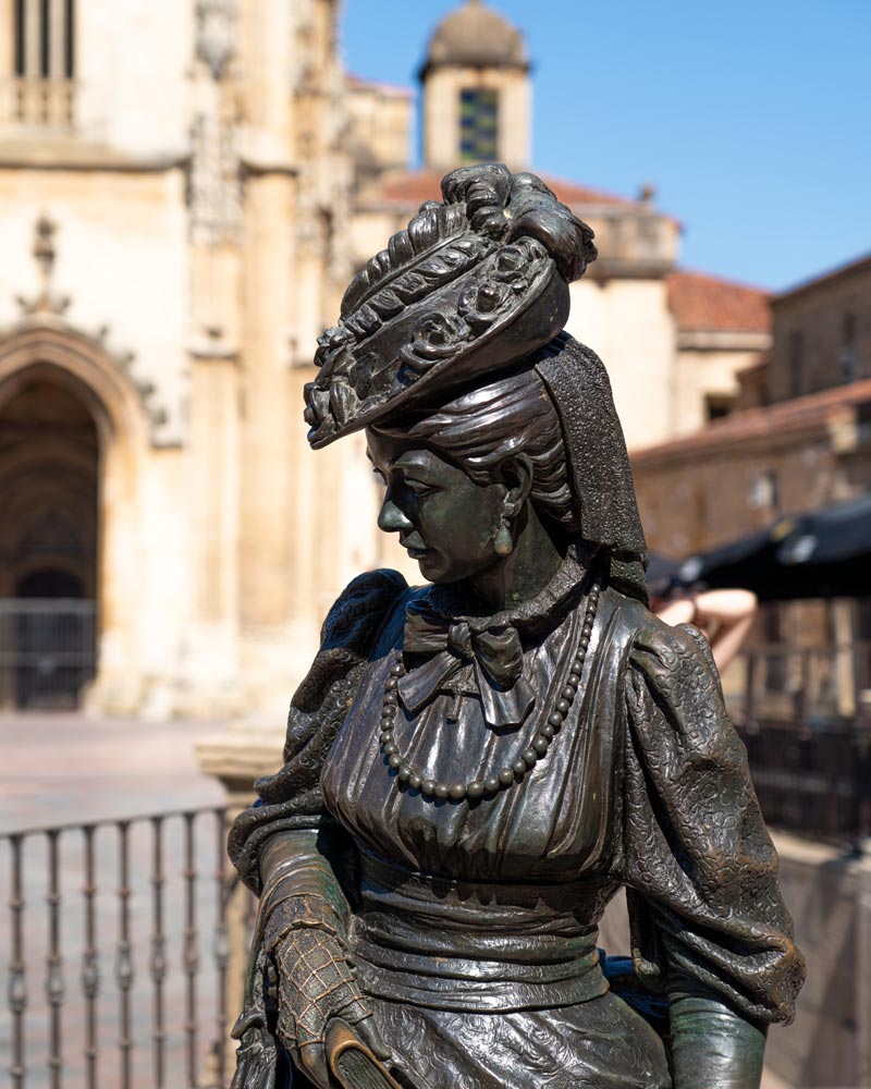 Statue in Oviedo