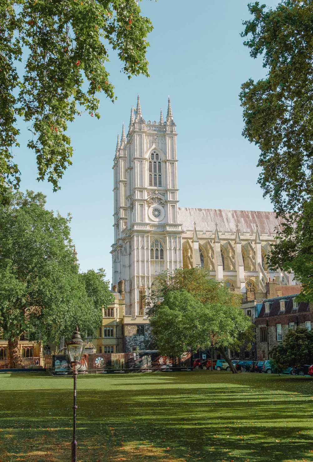 Famous London Landmarks To Visit Westminster Abbey