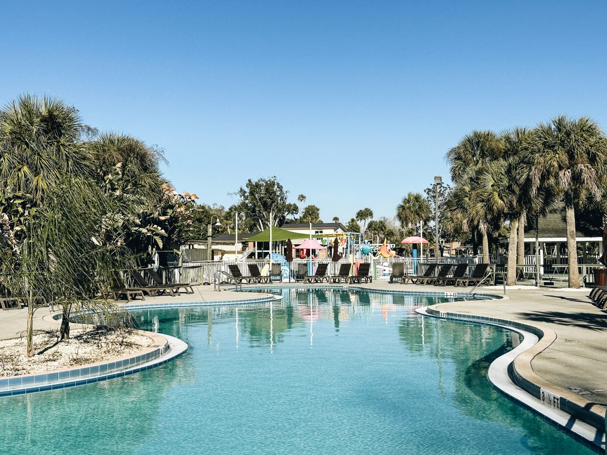 The Plantation on Crystal River pool