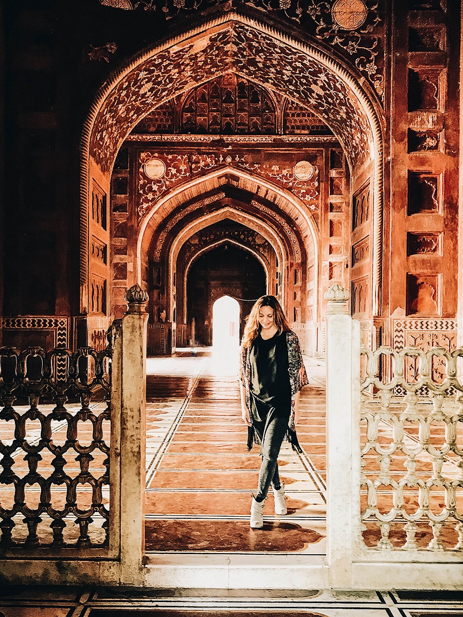 Annette inside the Taj Mahal, Uttar Pradesh, India